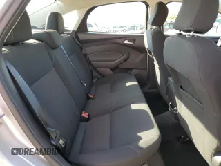 2017 Ford Focus SE z VIN 1FADP3F29HL339332, wystawiony jako Copart lot #56556735 z przebiegiem 93 050 mil mil oraz Szkoda całkowita • Salvage title. Historia ofert i sprzedaży dostępna na DreamBid. Obrazek 10.