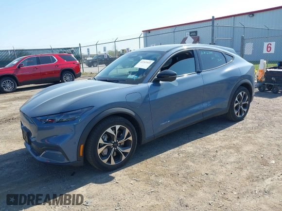 2024 Ford Mustang Mach-E Select z VIN 3FMTK1R46RMA22206, wystawiony jako IAAI lot #42243515 z przebiegiem 8 353 mil mil oraz . Historia ofert i sprzedaży dostępna na DreamBid. Obrazek 19.