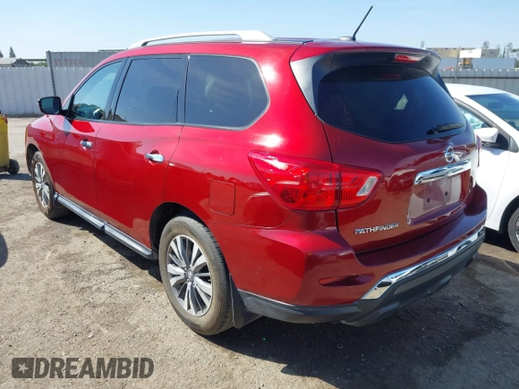 2018 Nissan Pathfinder SV z VIN 5N1DR2MN5JC678022, wystawiony jako IAAI lot #42206918 z przebiegiem 106 488 mil mil oraz . Historia ofert i sprzedaży dostępna na DreamBid. Obrazek 3.