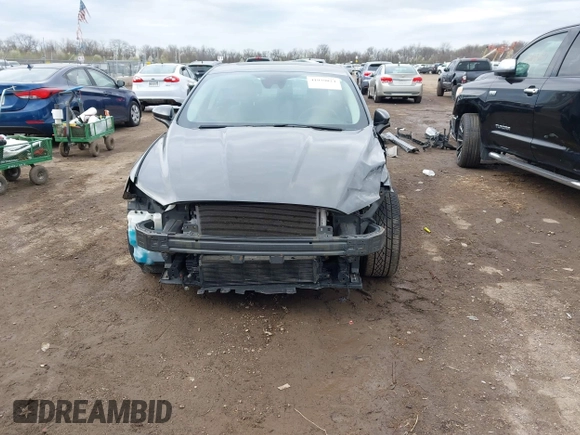 2020 Ford Fusion SE with VIN 3FA6P0HD8LR257138, listed as a IAAI auction lot 41939024 with 101,170 mi miles. Bid and sale history available at carsss.com. Image 13.