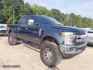 2017 Ford Super Duty F-250 SRW Lariat with VIN 1FT7W2BT9HED50676, listed as a IAAI auction lot 40101868 with 154,199 mi miles. Bid and sale history available at carsss.com. Image 1.