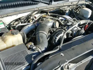 2004 Chevrolet Silverado 2500HD LS z VIN 1GCHK23184F163706, wystawiony jako IAAI lot #41396606 z przebiegiem 322 566 mil mil oraz . Historia ofert i sprzedaży dostępna na DreamBid. Obrazek 19.