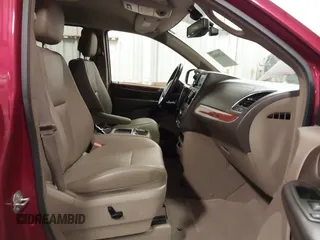 2015 Chrysler Town & Country Touring-L with VIN 2C4RC1CG4FR590814, listed as a IAAI auction lot 41703050 with 97,470 mi miles. Bid and sale history available at carsss.com. Image 5.