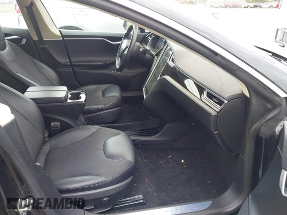 2016 Tesla Model S 90D с VIN 5YJSA1E27GF129855, выставлен на аукционе IAAI как лот 42282536 с пробегом 92 050 миль миль и . История ставок и продаж доступна на DreamBid. Изображение 5.