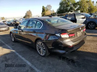 2022 BMW 5 Series 530i with VIN WBA53BH0XNWX38371, listed as a Copart auction lot 46654625 with 80,807 mi miles and Salvage title. Bid and sale history available at DreamBid. Image 2.