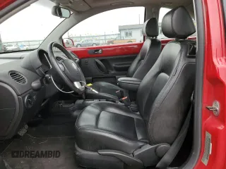 2008 Volkswagen New Beetle Coupe S with VIN 3VWRW31C58M525710, listed as a Copart auction lot 78014914 with 184,458 mi miles and Salvage Title. Bid and sale history available at carsss.com. Image 7.