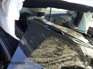 2024 Chevrolet Suburban LS z VIN 1GNSKBKD6RR233296, wystawiony jako Copart lot #83033804 z przebiegiem Nie podano mil oraz Szkoda całkowita • Salvage title. Historia ofert i sprzedaży dostępna na DreamBid. Obrazek 10.