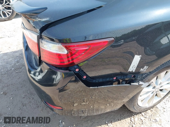 2013 Lexus ES 300h with VIN JTHBW1GG3D2021031, listed as a IAAI auction lot 42668452 with 265,788 mi miles and . Bid and sale history available at DreamBid. Image 18.