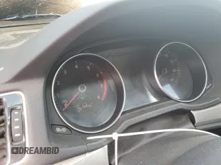 2016 Volkswagen Passat S z VIN 1VWAT7A34GC006015, wystawiony jako Copart lot #58589475 z przebiegiem Nie podano mil oraz Nie do naprawy • Non repairable. Historia ofert i sprzedaży dostępna na DreamBid. Obrazek 9.