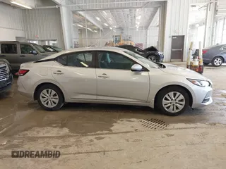 2022 Nissan Sentra S with VIN 3N1AB8BV0NY259819, listed as a IAAI auction lot 41645262 with 55,011 mi miles. Bid and sale history available at carsss.com. Image 13.