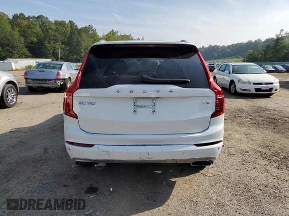 2021 Volvo XC90 Momentum z VIN YV4102CK3M1702436, wystawiony jako Copart lot #66855793 z przebiegiem 41 700 mil mil oraz . Historia ofert i sprzedaży dostępna na DreamBid. Obrazek 6.
