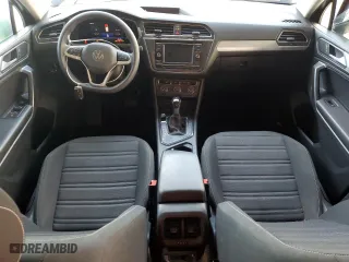 2022 Volkswagen Tiguan S with VIN 3VV1B7AXXNM012536, listed as a Copart auction lot 81937034 with 38,912 mi miles and Salvage Title. Bid and sale history available at carsss.com. Image 8.