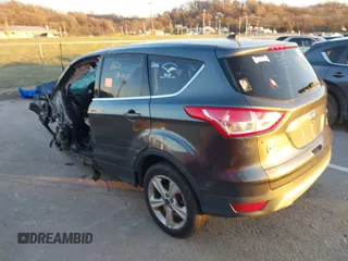 2016 Ford Escape SE with VIN 1FMCU9GX5GUB76100, listed as a IAAI auction lot 41079009 with 1 mi miles. Bid and sale history available at carsss.com. Image 3.