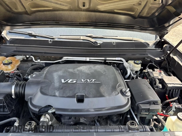 2017 GMC Canyon 2WD with VIN 1GTG5BEN5H1176886, listed as a Copart auction lot 52742165 with 141,096 mi miles and Clean Title. Bid and sale history available at carsss.com. Image 7.