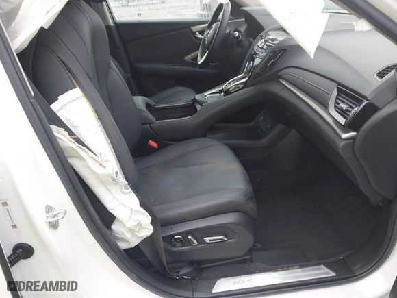 2024 Acura RDX with VIN 5J8TC2H31RL028837, listed as a IAAI auction lot 41102018 with 8,021 mi miles. Bid and sale history available at carsss.com. Image 5.