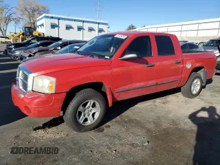 2006 Dodge Dakota SLT with VIN 1D7HE48K26S517725, listed as a Copart auction lot 48126085 with 252,671 mi miles and Salvage Title. Bid and sale history available at carsss.com. Image 1.