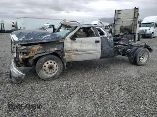 2001 Dodge Ram 3500 with VIN 1B7MC337X1J603696, listed as a Copart auction lot 45352605 with 0 mi miles and Salvage Title. Bid and sale history available at carsss.com. Image 1.
