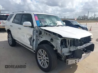 2012 Toyota 4Runner SR5 z VIN JTEZU5JR8C5040075, wystawiony jako IAAI lot #41107868 z przebiegiem 158 132 mil mil oraz . Historia ofert i sprzedaży dostępna na DreamBid. Obrazek 1.