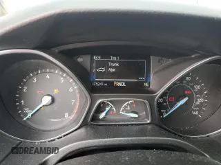 2018 Ford Focus SE z VIN 1FADP3F2XJL228407, wystawiony jako Copart lot #59254415 z przebiegiem 75 241 mil mil oraz Szkoda całkowita • Salvage title. Historia ofert i sprzedaży dostępna na DreamBid. Obrazek 9.