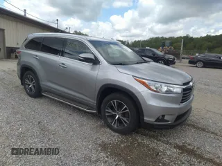 2016 Toyota Highlander XLE z VIN 5TDJKRFH4GS501836, wystawiony jako IAAI lot #42168901 z przebiegiem 105 159 mil mil oraz . Historia ofert i sprzedaży dostępna na DreamBid. Obrazek 1.