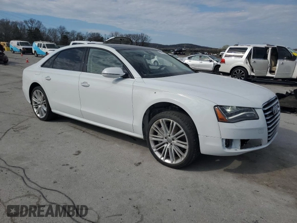 2017 Audi A8 z VIN WAU44AFD2HN009512, wystawiony jako Copart lot #50818385 z przebiegiem 44 175 mil mil oraz Szkoda całkowita • Salvage title. Historia ofert i sprzedaży dostępna na DreamBid. Obrazek 4.