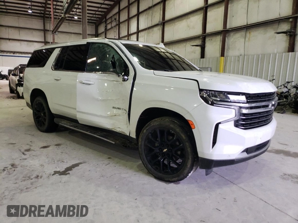 2022 Chevrolet Suburban LT with VIN 1GNSKCKD1NR338120, listed as a Copart auction lot 39475784 with 71,545 mi miles and Non Repairable. Bid and sale history available at carsss.com. Image 4.