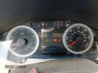 2009 Ford Escape Limited с VIN 1FMCU94G19KB02479, выставлен на аукционе Copart как лот 59639515 с пробегом 210 398 миль миль и Списание • Salvage title. История ставок и продаж доступна на DreamBid. Изображение 9.