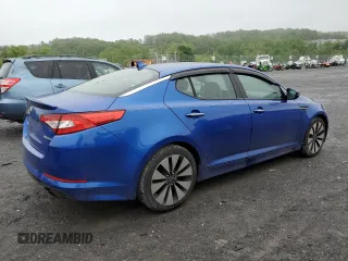 2011 Kia Optima SX z VIN KNAGR4A6XB5109812, wystawiony jako Copart lot #57073075 z przebiegiem 157 953 mil mil oraz Czysty tytuł • Clean title. Historia ofert i sprzedaży dostępna na DreamBid. Obrazek 3.