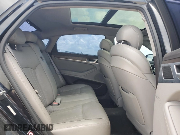 2015 Hyundai Genesis 3.8L with VIN KMHGN4JE9FU092479, listed as a Copart auction lot 68120854 with 218,187 mi miles and Salvage Title. Bid and sale history available at carsss.com. Image 10.