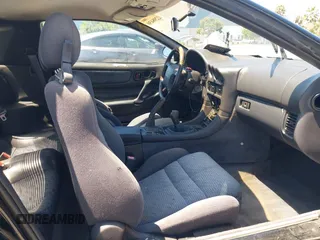 1995 Mitsubishi 3000GT GT z VIN JA3AM84J1SY026510, wystawiony jako IAAI lot #42298430 z przebiegiem 288 509 mil mil oraz . Historia ofert i sprzedaży dostępna na DreamBid. Obrazek 5.