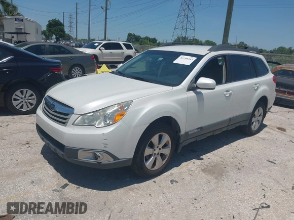 2012 Subaru Outback 2.5i z VIN 4S4BRCAC8C3263070, wystawiony jako IAAI lot #42299243 z przebiegiem 134 902 mil mil oraz . Historia ofert i sprzedaży dostępna na DreamBid. Obrazek 2.