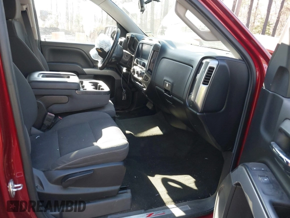 2018 Chevrolet Silverado 1500 LT with VIN 3GCUKREC4JG204672, listed as a IAAI auction lot 41638941 with 134,506 mi miles. Bid and sale history available at carsss.com. Image 5.