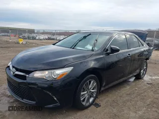 2017 Toyota Camry XLE with VIN 4T1BF1FKXHU425831, listed as a IAAI auction lot 41897698 with 149,296 mi miles. Bid and sale history available at carsss.com. Image 2.