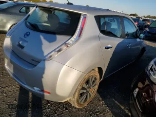 2015 Nissan LEAF SV with VIN 1N4AZ0CP6FC321749, listed as a Copart auction lot 75204493 with 67,831 mi miles. Bid and sale history available at carsss.com. Image 3.