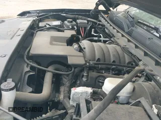 2018 Chevrolet Silverado 1500 LT z VIN 1GCVKREC0JZ349325, wystawiony jako IAAI lot #42566735 z przebiegiem 80 000 mil mil oraz . Historia ofert i sprzedaży dostępna na DreamBid. Obrazek 19.