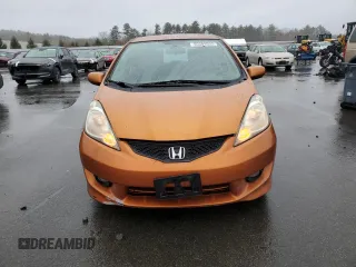 2011 Honda Fit Sport with VIN JHMGE8H52BS012400, listed as a Copart auction lot 55502555 with 146,008 mi miles and Clean Title. Bid and sale history available at DreamBid. Image 5.