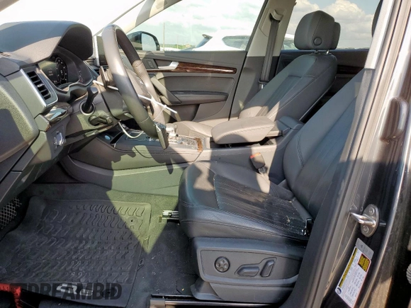 2019 Audi Q5 Premium Plus with VIN WA1BNAFY7K2052658, listed as a Copart auction lot 54954325 with 19,591 mi miles and Salvage title. Bid and sale history available at DreamBid. Image 7.