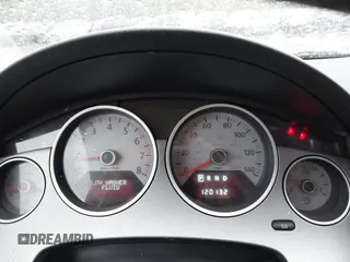 2012 Volkswagen Routan SE z VIN 2C4RVABG0CR193933, wystawiony jako IAAI lot #41962876 z przebiegiem 120 132 mil mil oraz . Historia ofert i sprzedaży dostępna na DreamBid. Obrazek 7.