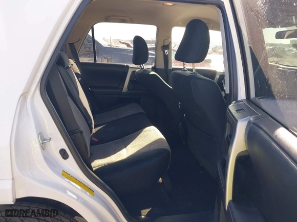 2019 Toyota 4Runner SR5 with VIN JTEZU5JR4K5193177, listed as a IAAI auction lot 41630718 with 136,381 mi miles. Bid and sale history available at carsss.com. Image 8.