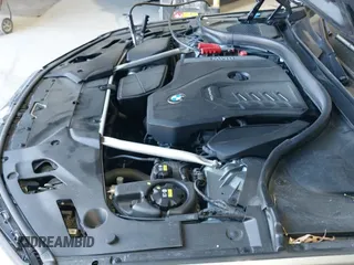 2021 BMW 5 Series 530i xDrive с VIN WBA13BJ09MWX01402, выставлен на аукционе IAAI как лот 42049864 с пробегом 52 026 миль миль и . История ставок и продаж доступна на DreamBid. Изображение 21.