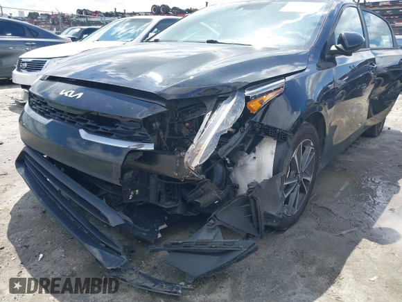 2022 Kia Forte LXS z VIN 3KPF24AD8NE419189, wystawiony jako IAAI lot #41983931 z przebiegiem 120 000 mil mil oraz . Historia ofert i sprzedaży dostępna na DreamBid. Obrazek 6.