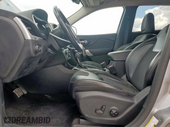 2018 Jeep Cherokee Latitude Plus с VIN 1C4PJLLB7JD605475, выставлен на аукционе Copart как лот 55861125 с пробегом 43 026 миль миль и Списание • Salvage title. История ставок и продаж доступна на DreamBid. Изображение 7.