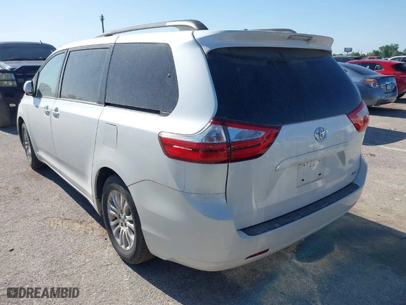 2015 Toyota Sienna XLE with VIN 5TDYK3DC2FS540586, listed as a IAAI auction lot 41715397 with 83,016 mi miles. Bid and sale history available at carsss.com. Image 3.
