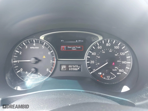 2015 Nissan Altima 2.5 S with VIN 1N4AL3AP4FC455035, listed as a IAAI auction lot 41997177 with 182,329 mi miles. Bid and sale history available at carsss.com. Image 7.