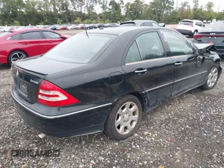 2006 Mercedes-Benz C 280 Luxury with VIN WDBRF92H36F768881, listed as a IAAI auction lot 40434681 with 258,478 mi miles and . Bid and sale history available at DreamBid. Image 4.