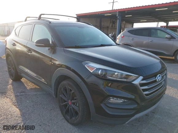 2017 Hyundai Tucson Value with VIN KM8J33A2XHU462806, listed as a IAAI auction lot 42045963 with 102,678 mi miles. Bid and sale history available at carsss.com. Image 1.