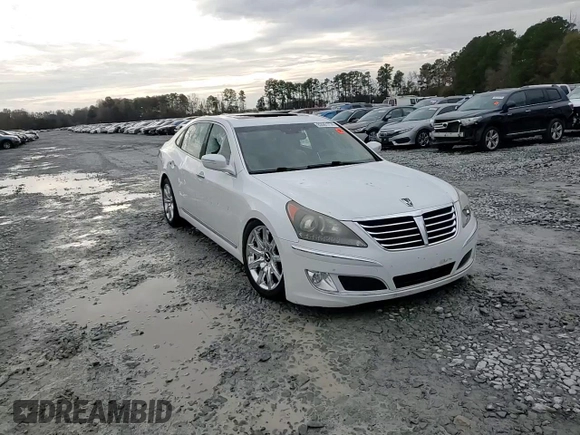 2013 Hyundai Equus Signature with VIN KMHGH4JH0DU065931, listed as a Copart auction lot 82661774 with 129,843 mi miles and Salvage title. Bid and sale history available at DreamBid. Image 11.