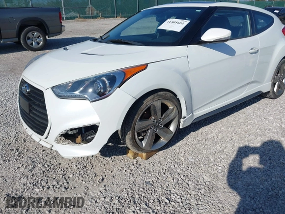 2013 Hyundai Veloster Turbo z VIN KMHTC6AE4DU117883, wystawiony jako IAAI lot #41805601 z przebiegiem Nie podano mil oraz . Historia ofert i sprzedaży dostępna na DreamBid. Obrazek 6.