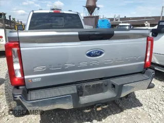 2024 Ford F-350 XL z VIN 1FT8W3DT0REE02530, wystawiony jako Copart lot #55286245 z przebiegiem 27 008 mil mil oraz Szkoda całkowita • Salvage title. Historia ofert i sprzedaży dostępna na DreamBid. Obrazek 6.