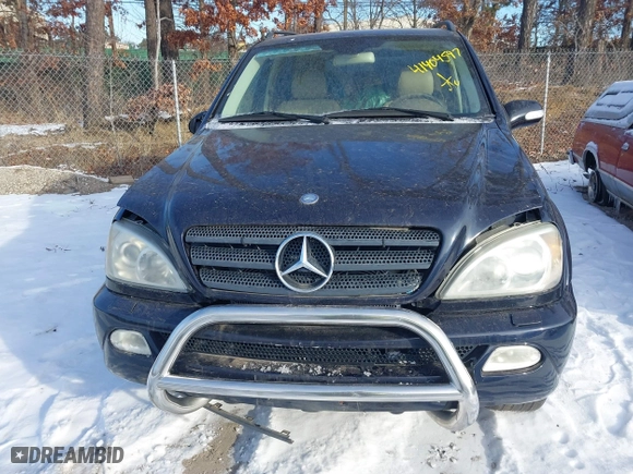 2003 Mercedes-Benz M-Class 3.7L with VIN 4JGAB57E33A421704, listed as a IAAI auction lot 41404597 with 192,078 mi miles. Bid and sale history available at carsss.com. Image 6.